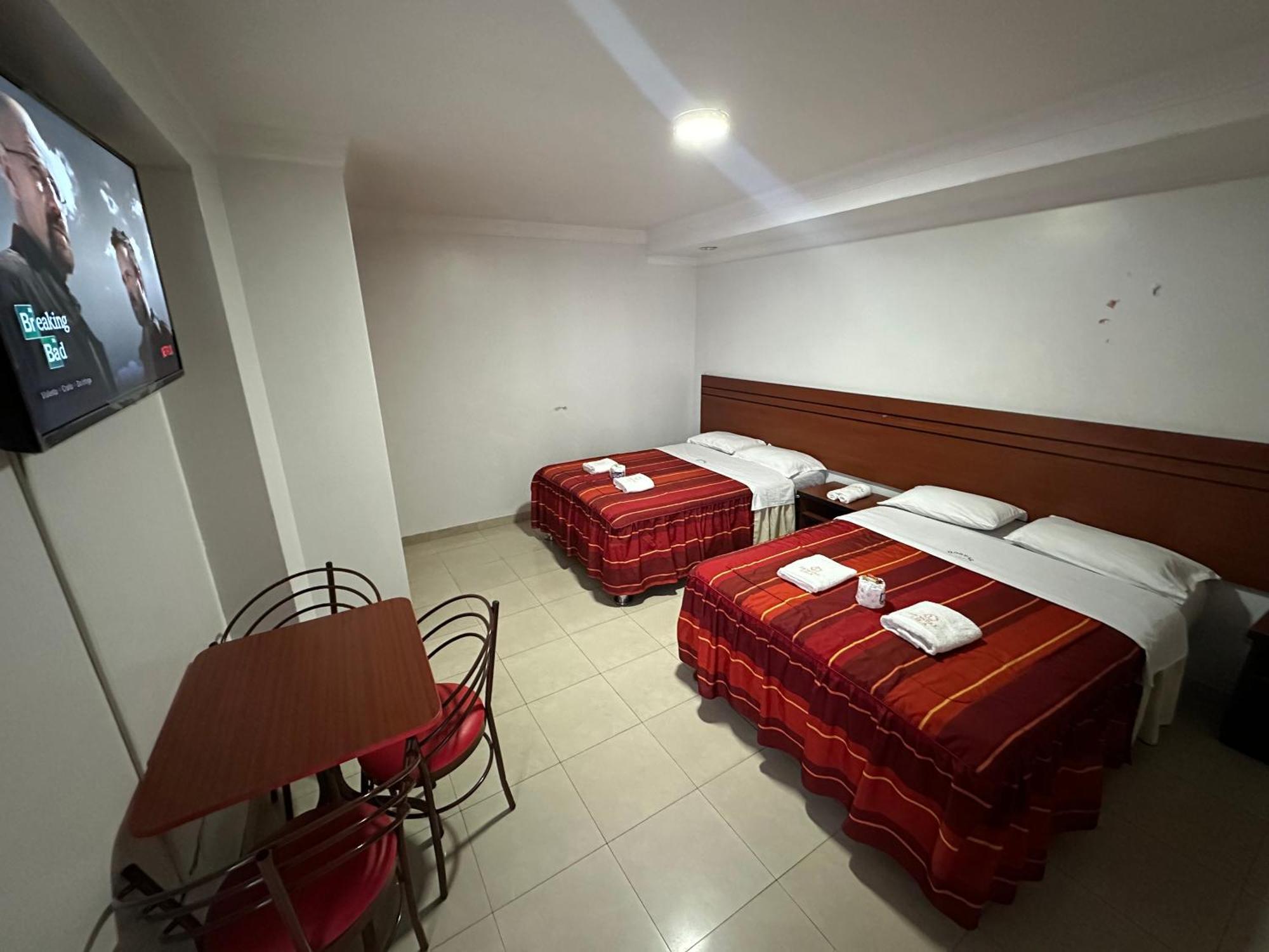 Lila Hotel 2*