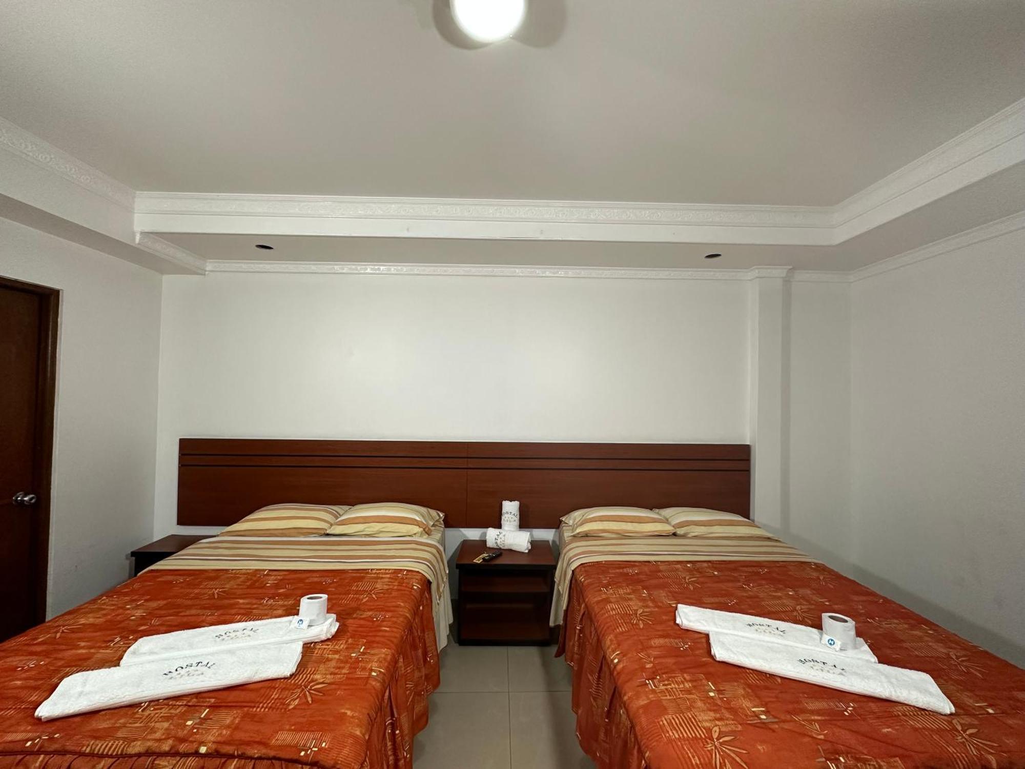Lila Hotel 2*